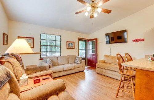 Quincy House | Lake Talquin Townhome at Whippoorwill Lodge!