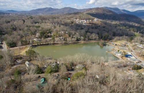 Black Mountain House | Lake Tomahawk Retreat