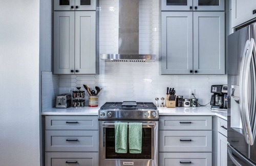 Travis Landing House | Lake Travis Bachelorette Pad: Heated Pool, Hot Tub & Fun, Foosball!