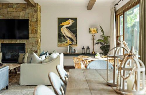 Spicewood Villa | Lake Travis Luxe Villa - 4BR, Pickleball & BBQ