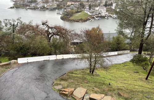 Copperopolis House | Lake Tulloch view home w/dream views from all rooms, decks