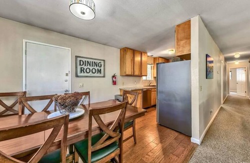 Al Tahoe House | Lake View 4 bdr family home w/hottub