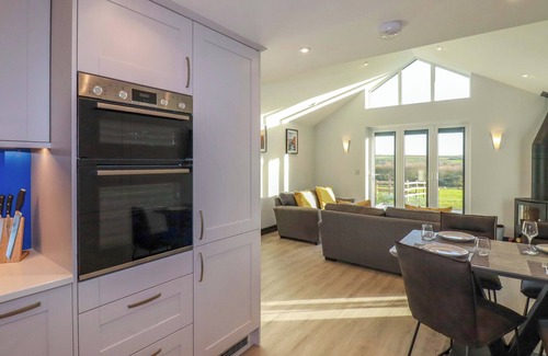 Newquay Cottage | Lake View