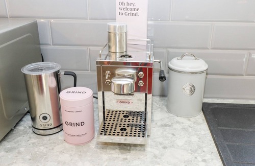 Thorpe On The Hill Cottage | Lake View Lodge