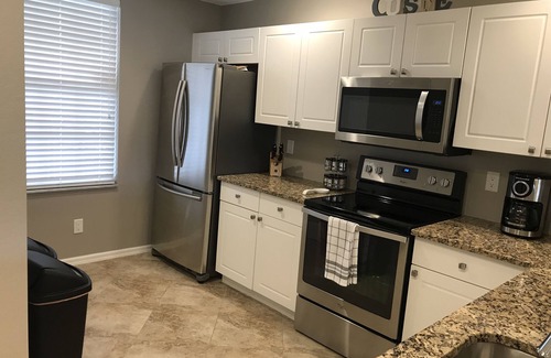 Bonita Shores Condo | *LAKE VIEW* Serene Getaway-5min to ocean. Bonita Springs/Naples.