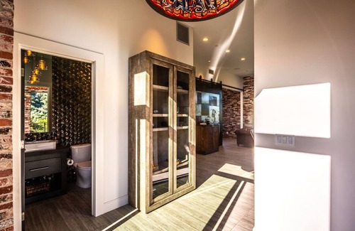 Thousand Oaks House | Lake Views & Luxury Loft Living @ Lake Sherwood
