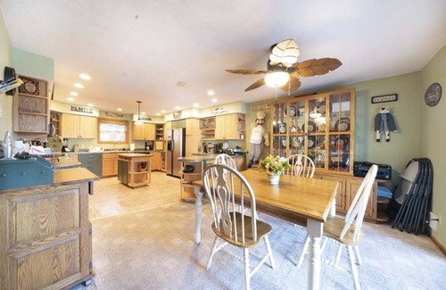 Greentown House | Lake Wallenpaupack Lakefront - Sleeps 8 - Dock Included!