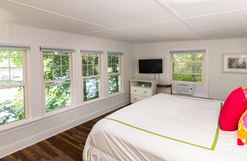 New Preston House | Lake Waramaug Lake House - Ski Mohawk