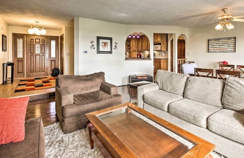 Van Dyne House | Lake Winnebago Getaway w/ Waterfront Family Fun!