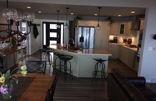 Black Wolf House | Lake Winnebago Waterfront Private Resort/Home