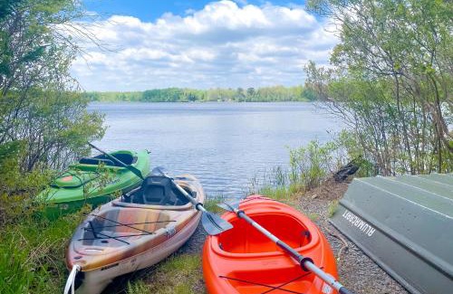 Pocono Summit House | Lakefront Bliss