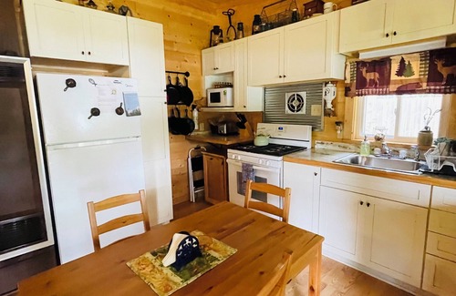 Wetmore Cabin | Lakefront Cabin, Pet Friendly, WIFI , near Pictured Rocks Munising Mi.