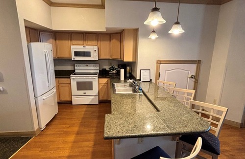 Sheboygan Villa | Lakefront Condo- Step-free & accessible! Sleeps 8!