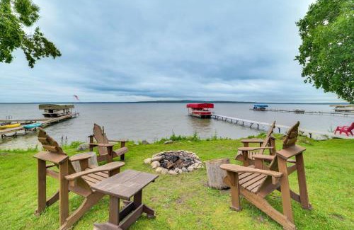 Alanson House | Lakefront Cottage Near Snowmobiling and Nubs Nob!