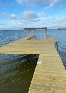 Lone Oak House | Lakefront Getaway