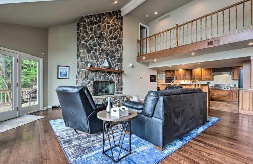 Sunrise Beach House | Lakefront Haven Family-Friendly Sunrise Beach Gem