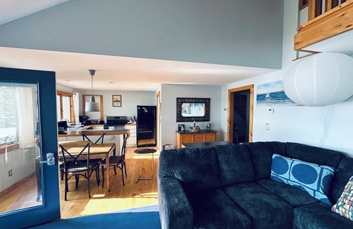 Traverse City House | Lakefront Home 4bdrm 2bath Dock & Deck WiFi AC Traverse City & Interlochen Art+