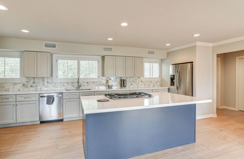 Nassau Bay House | Lakefront Houston House - 1 Mi to Space Center!