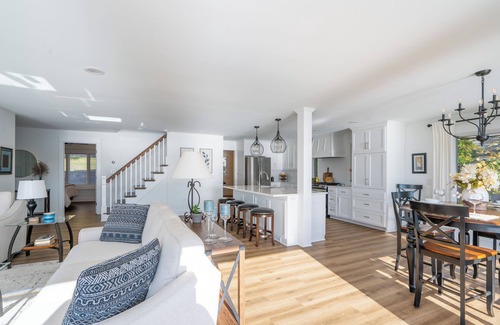 Geneseo House | Lakefront Luxury with Cottage Charm