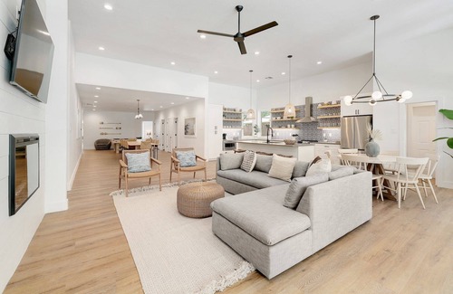 Buchanan Dam House | Lakefront Pool, Fire Pit, 2 Story Dock on Lake LBJ