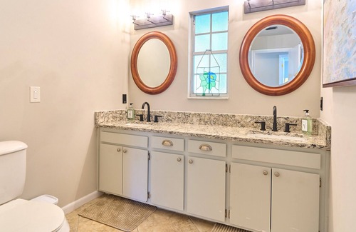 Sanford Cottage | Lakefront, Sanford airport ,Boombah Sports Complex