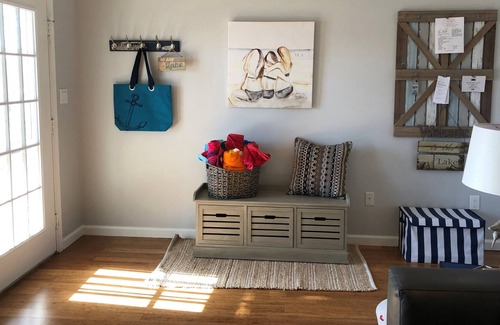 Eatonton Apartment | Lakefront Walkout with Hot Tub