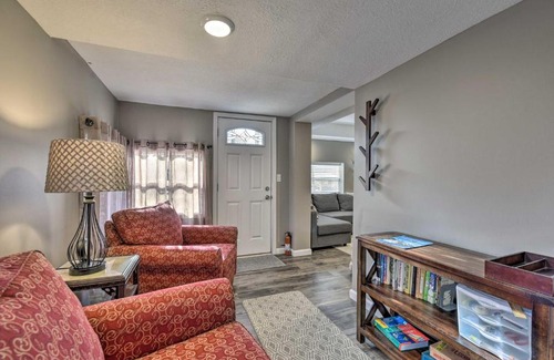 Lake St. Croix Beach House | Lakeland Cottage - half Mile to St Croix River