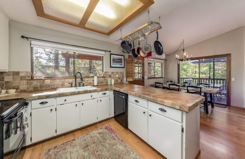 Glencoe House | LakeMont, wifi, GENERATOR, King bd, FREE Lake access +A/C