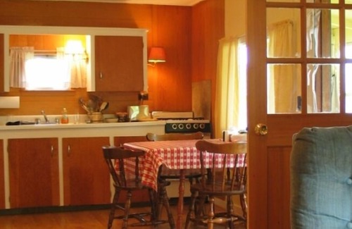 Rockwood Cabin | Lakeshore Cottages - Comfortable beachfront cabins on the shores of Moosehead L