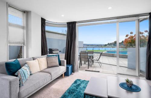 Taupo Apartment | Lakeside Apartment Waimahana 1
