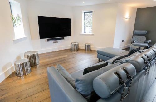 Windermere House | Lakeside at Louper Weir