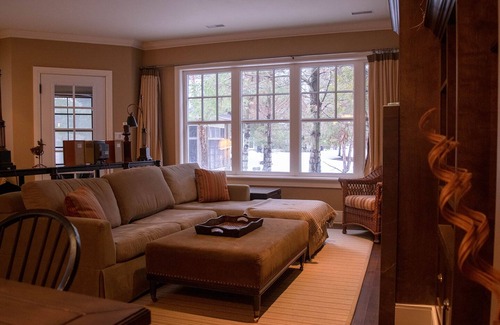 Seguin House | Lakeside at Rocky Crest