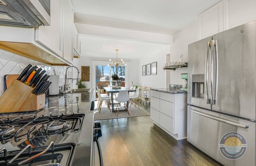 Lake Geneva House | Lakeside Bliss: Comfort in Lake Geneva