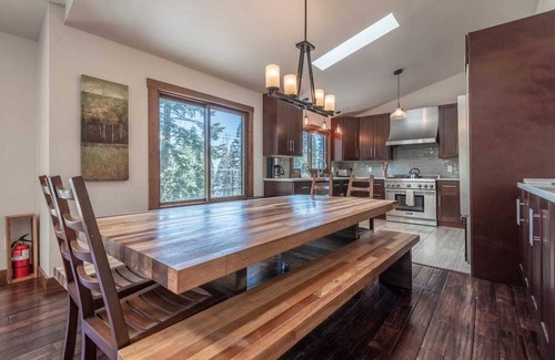 Tahoe City Cabin | Lakeside Bliss Retreat