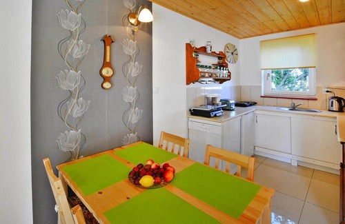 Borne Sulinowo House | Lakeside holiday home, private garden