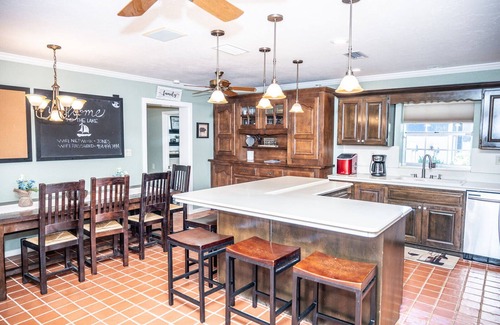 Lake Placid House | Lakeside Paradise Escape: Large Lakefront home W/Dock, Boatlift & Jet Ski Float