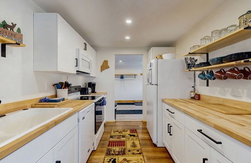 Greenville Junction House | Lakeview Getaway - Trailer Parking, Walk to Ramp, Dogs Welcome & High-Speed WiFi