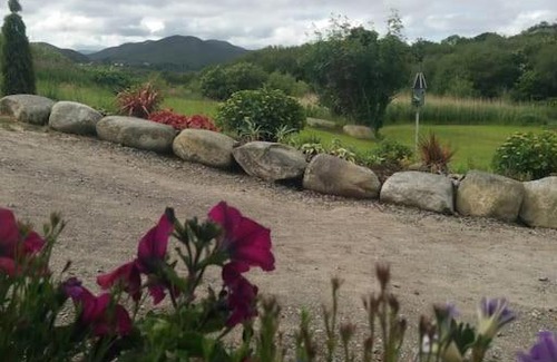 Loughanure Apartment | Lakeview Hideaway Loughanure
