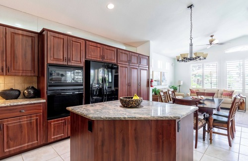 Palm Springs Villa | Lakeview Villa with Private Pool, Spa, Pool Table in Desert Princess Resort