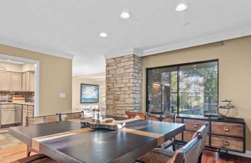 Lakeway Apartment | Lakeway Hill Country Home Grill Deck, Tennis Courts + Trails