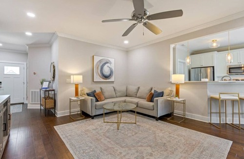 Winchester Apartment | Lakin It Easy-Pool, Twin Creeks Marina, & Dry Creek Beach