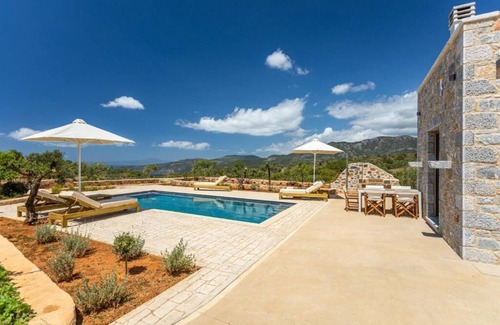 Kardamyli Villa | Lakkos Villas - Villa Mare