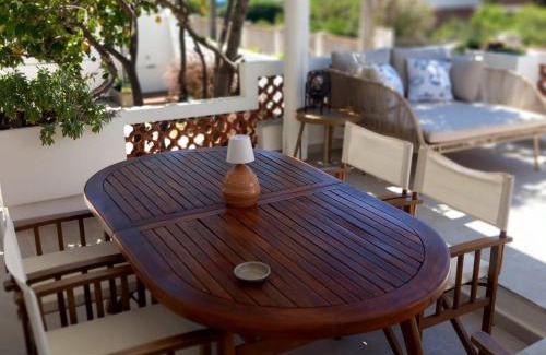 S'oru e Mari House | Laku beach