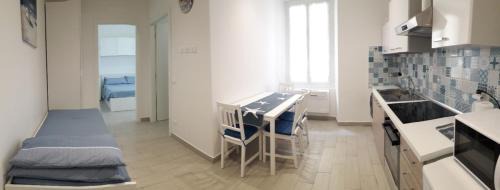 Savona Apartment | LAMBERTI Beach Apartment - 150 m from the sea - just renewed - WIFI