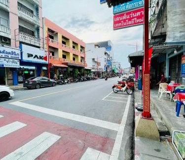 Downtown Hat Yai Apartment | Lamoon China Town