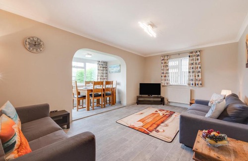 Bacton House | LAmourette