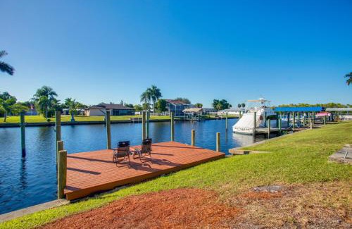 Fort Myers Shores House | Lanai Lounging and Dockside Fun Fort Myers Escape