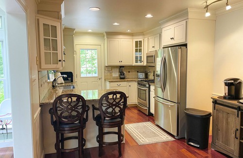 Strasburg Cottage | Lancaster County Cottage NO PETS!