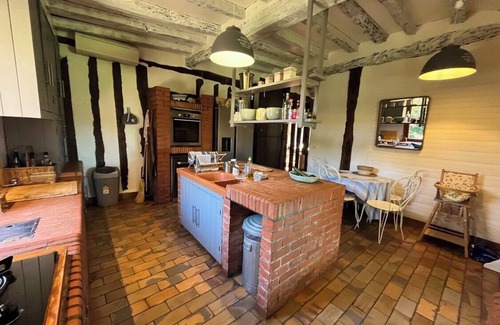 Ychoux Villa | Landes house sleeps 13 Airial swimming pool tennis bowling green near lake & ocean