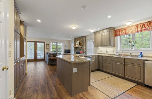 Edgecomb House | Landfall at Ovens Mouth by Rocky Coast Rentals